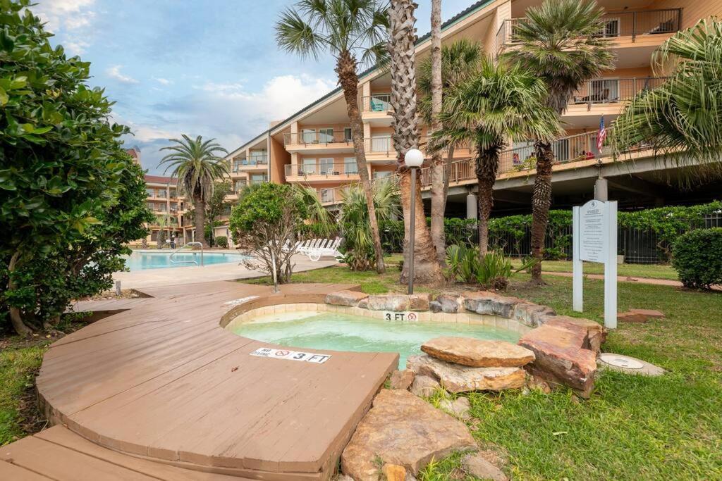 Baca Beach Escape I - 3 Pools - Pet Friendly 갤버스턴 외부 사진