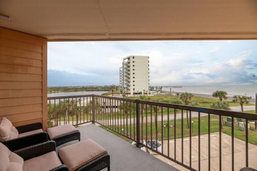 Baca Beach Escape I - 3 Pools - Pet Friendly 갤버스턴 외부 사진