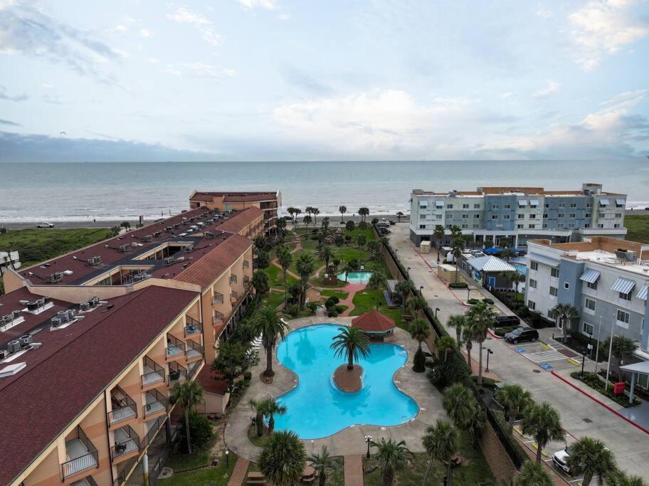 Baca Beach Escape I - 3 Pools - Pet Friendly 갤버스턴 외부 사진